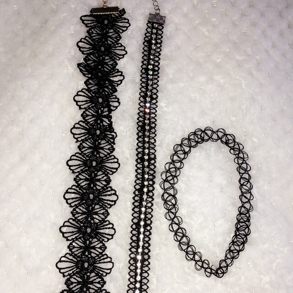 Chokers - Picture 2 of 4